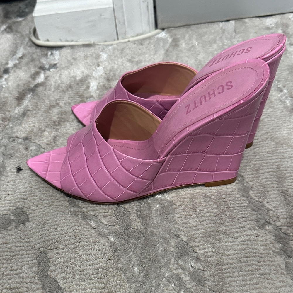 SCHUTZ Pink Croc-Embossed Pointed Toe Mules - Picture 2 of 3